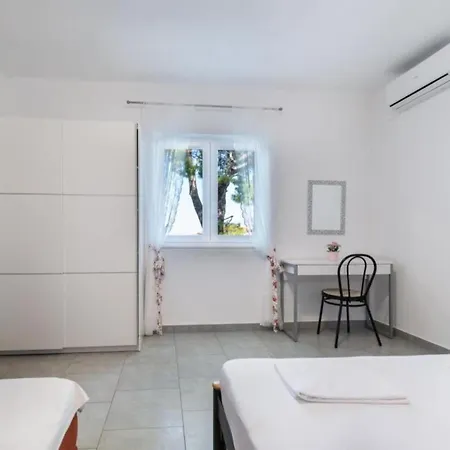 Three Bedroom With Terrace *